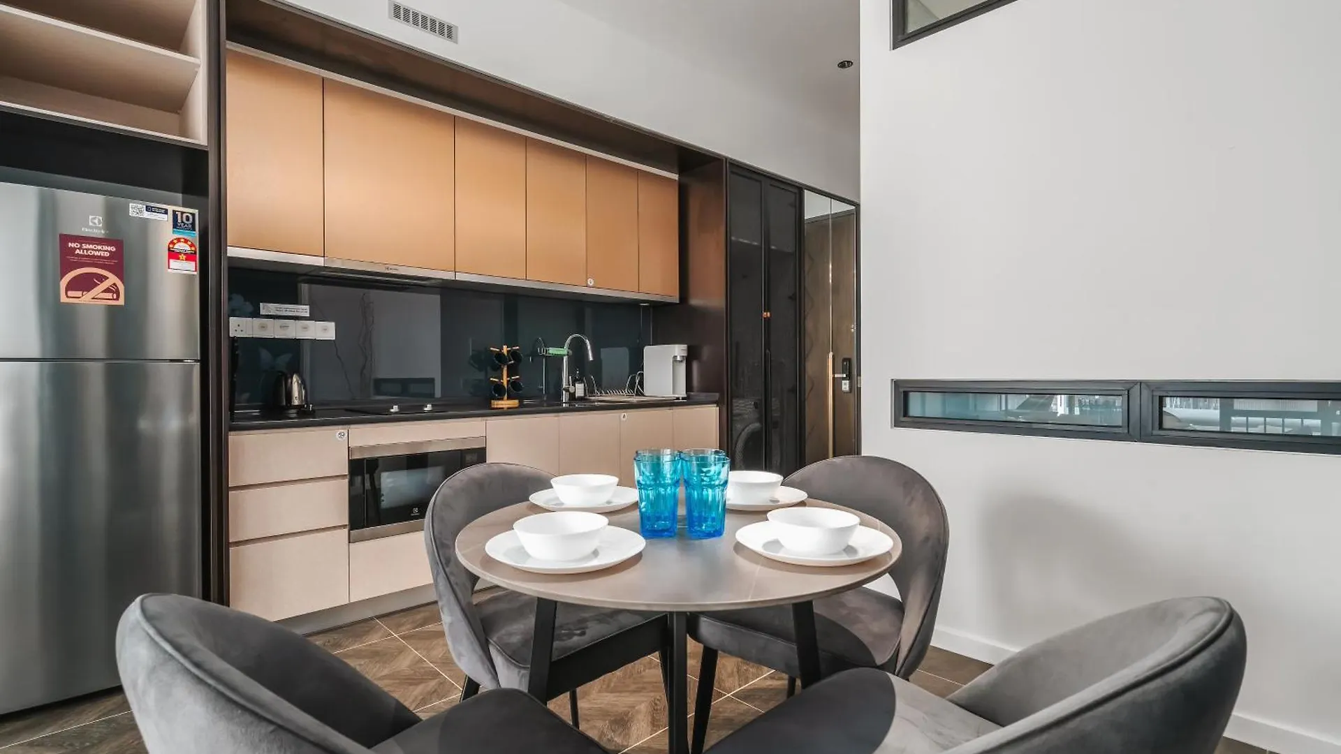 Scarletz Klcc Apartments By Soulasia Kuala Lumpur