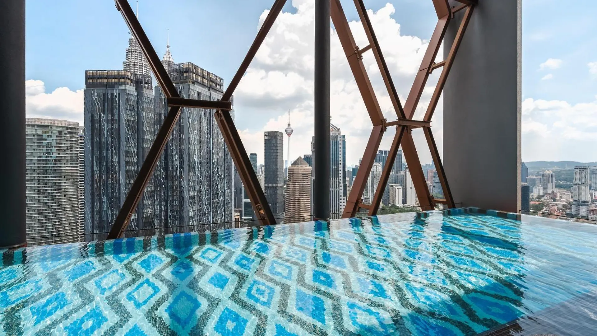 Scarletz Klcc Apartments By Soulasia Kuala Lumpur
