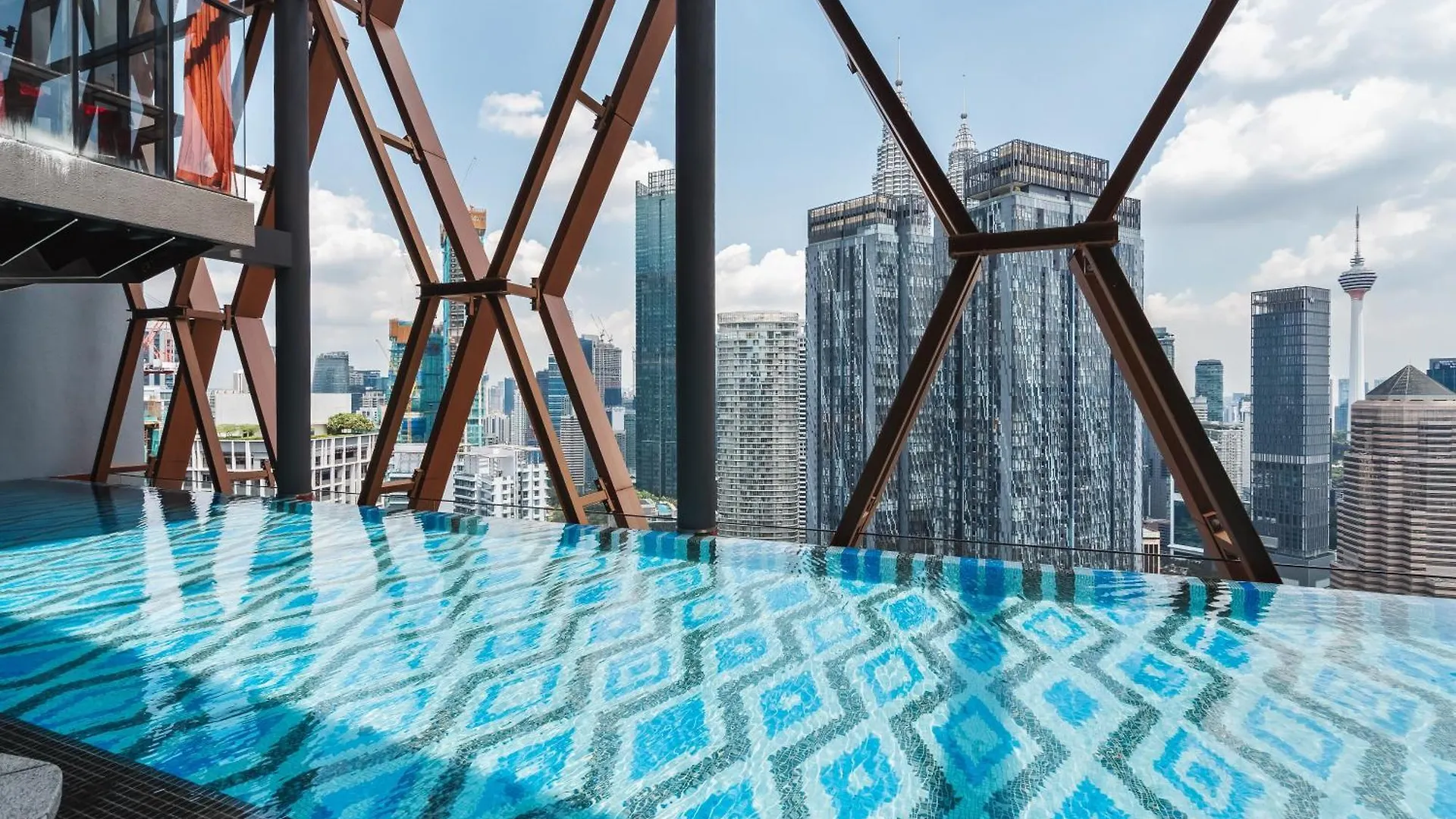 Scarletz Klcc Apartments By Soulasia Kuala Lumpur